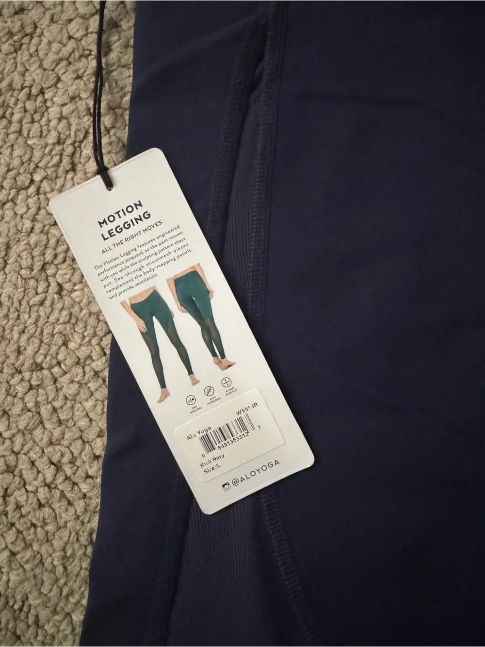 NWT Vintage navy blue Alo Yoga Motion Leggings